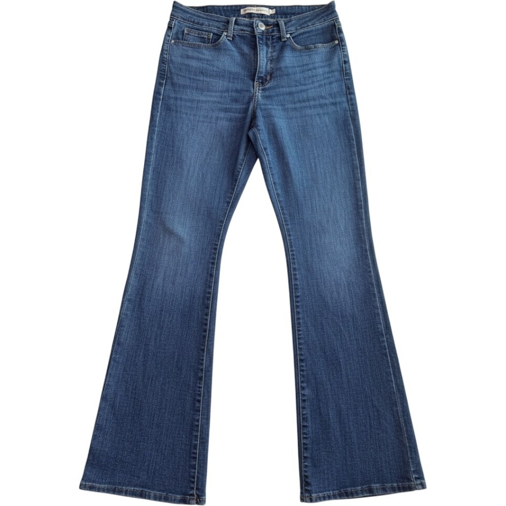 Signature by Levi Strauss Mid Rise Bootcut Jeans Medium Wash Size 6